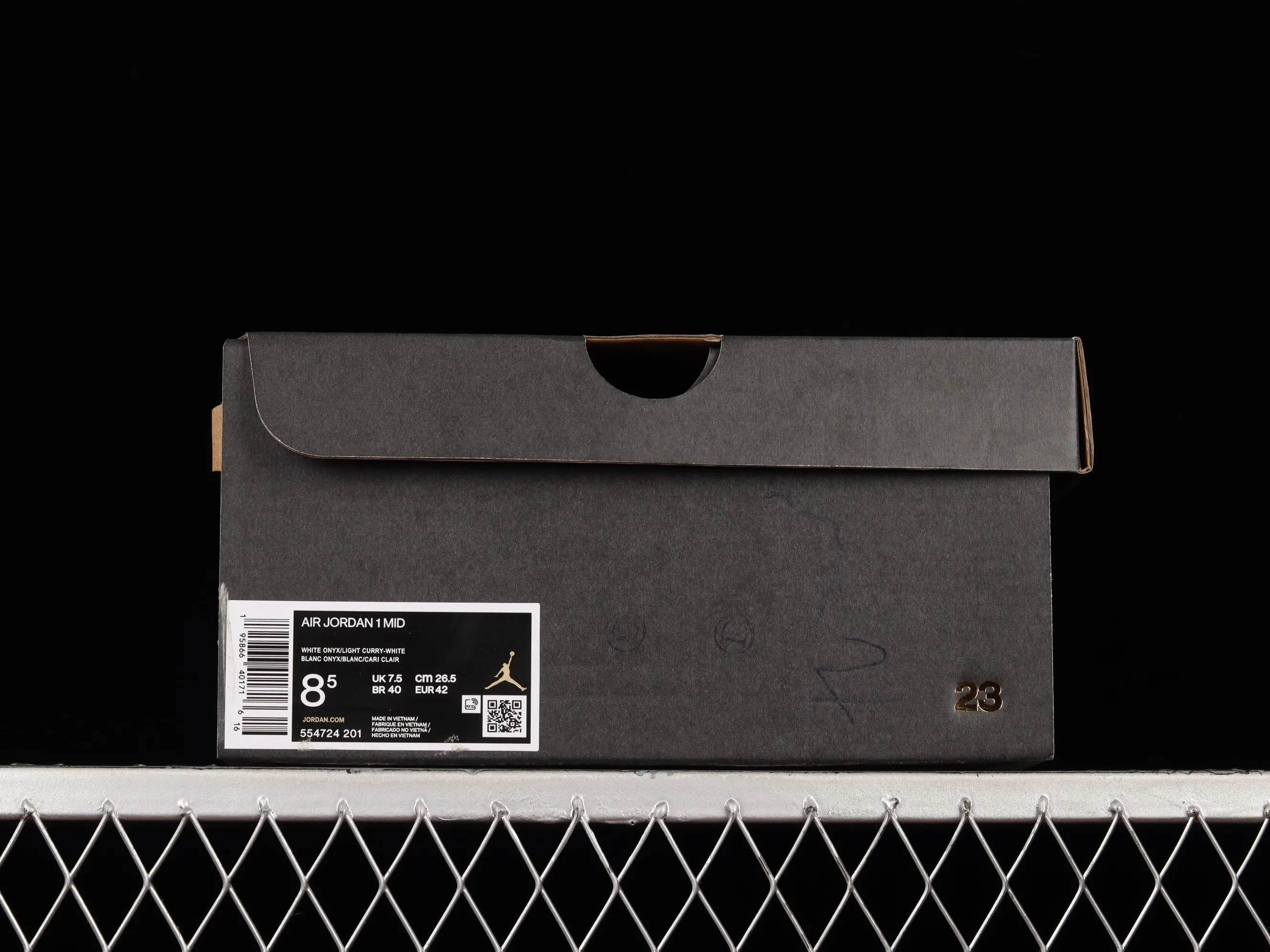 All Categories Air Jordan Jordan Series Basketball Shoes Air Jordan 1 Mid Air Jordan 1 Mid "Beige Red" AJ1 Joe 1 Curry Yellow Zhongbang Basketball Shoes 554724-201